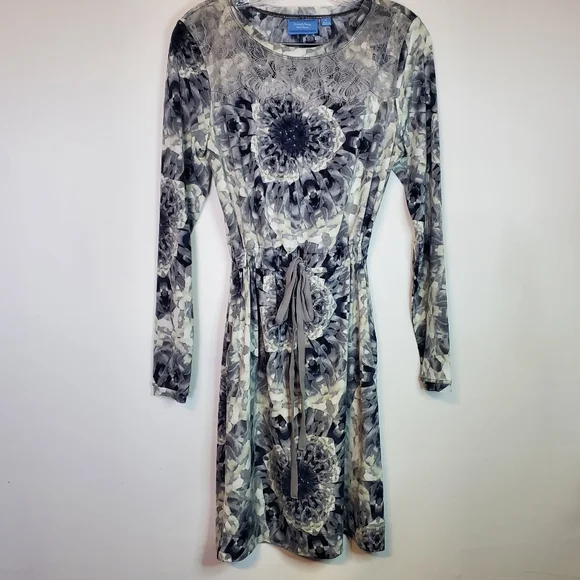 white christmas dresses Anthropologie (We Love Vera) Floral Crochet Detail Dress- Size 4  The  Saved Collection